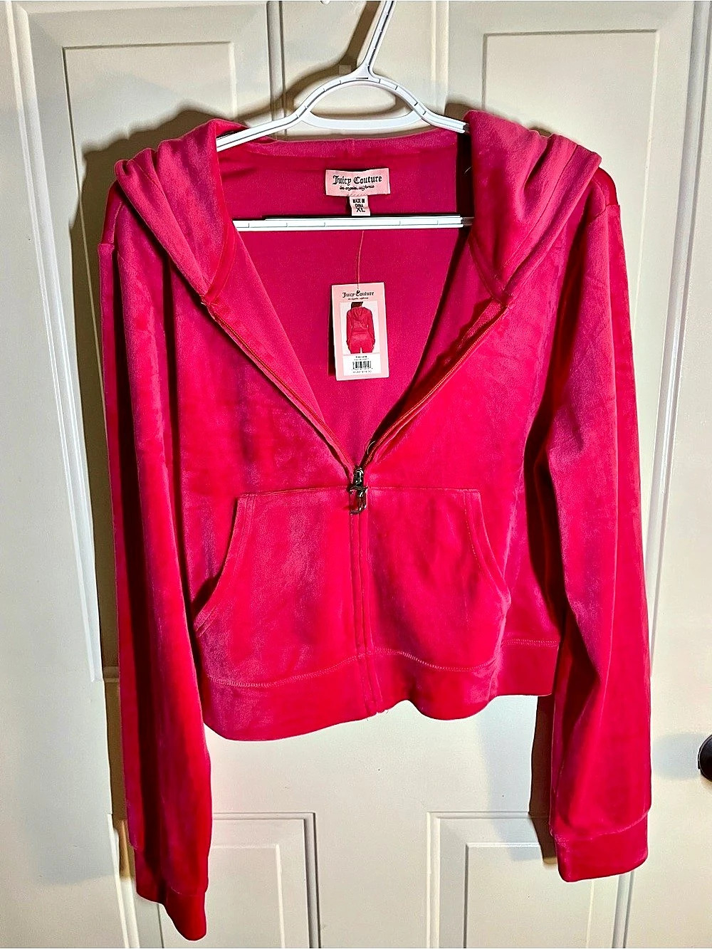 Juicy Couture Classic Velour Zip-Up Hoodie – Free Love Pink – XL – NWT